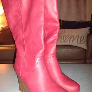Red Wedge Boot